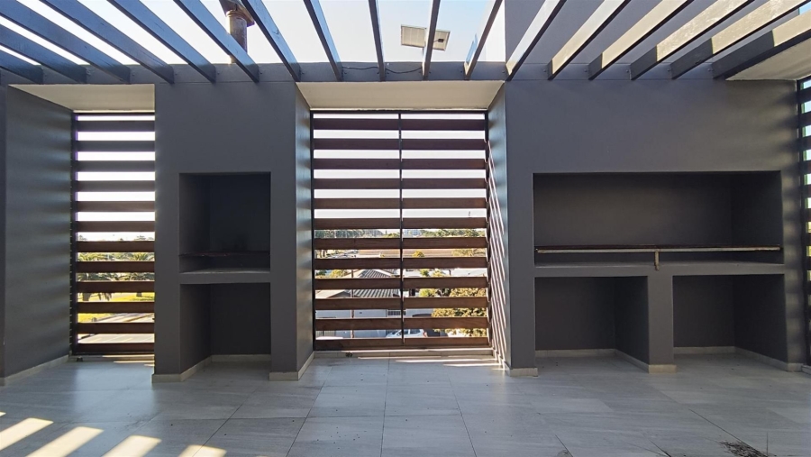 2 Bedroom Property for Sale in Table View Western Cape